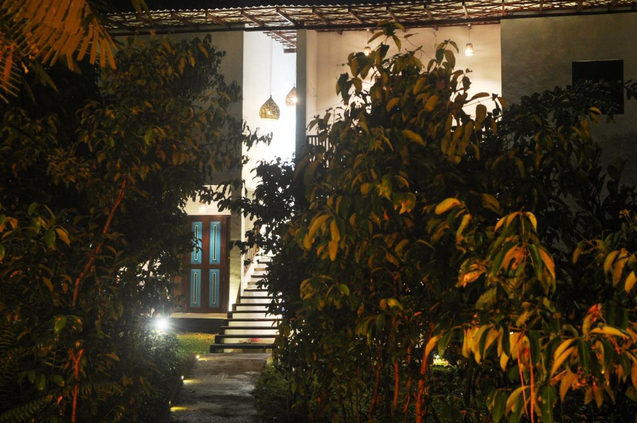 Garcinia Leaf Hotel Hikkaduwa Exterior photo
